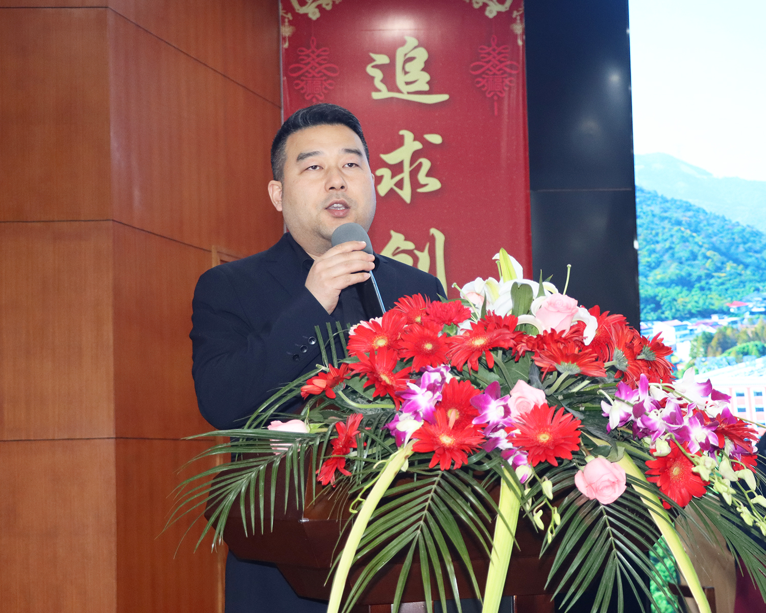 1707101134948931.jpg 9.jpg